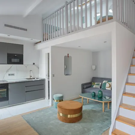 Lumineux Dans - Climatise Apartment